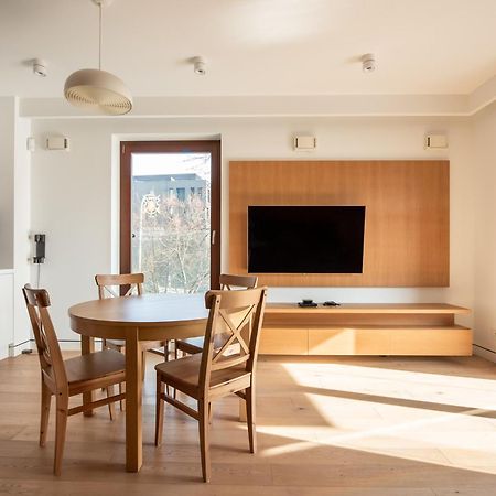 Solec Cristal Home Apartment Varşovia Exterior foto